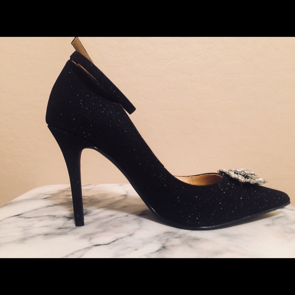 Badgley Mischka Black Heels
